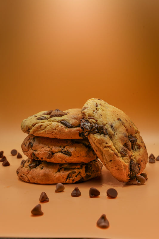 Milk and Dark Choco Chunk Cookies